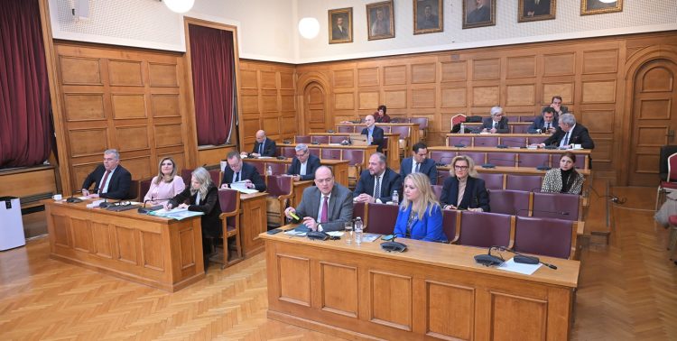 ΟΠΕΚΕΠΕ: Η Νέα Δημοκρατία αποσύρει 17 μάρτυρες και κλείνει ουσιαστικά την Εξεταστική