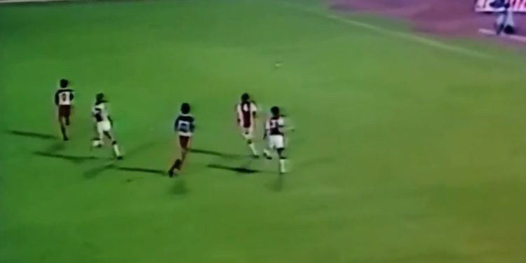 Όταν ο Ολυμπιακός απέκλεισε τον Άγιαξ από το Κύπελλο Πρωταθλητριών (Βίντεο)