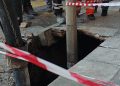 Παγκράτι: Άνοιξε… τρύπα στο έδαφος κοντά σε έργα του μετρό
