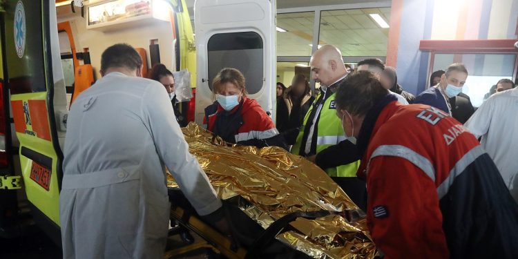 Εξιτήριο ακόμα και σήμερα στον 28χρονο τραυματία οπαδό του ΠΑΟΚ – Σε εγρήγορση για τον 20χρονο (βίντεο)