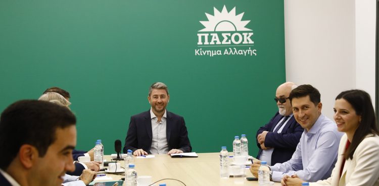 Φοβούνται και νέες αποχωρήσεις υπέρ Τσίπρα στο ΠΑΣΟΚ