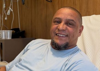 Ρομπέρτο Κάρλος: «Αναρρώνω, ανυπομονώ να επιστρέψω» – Διέψευσε τις φήμες για καρδιακή προσβολή