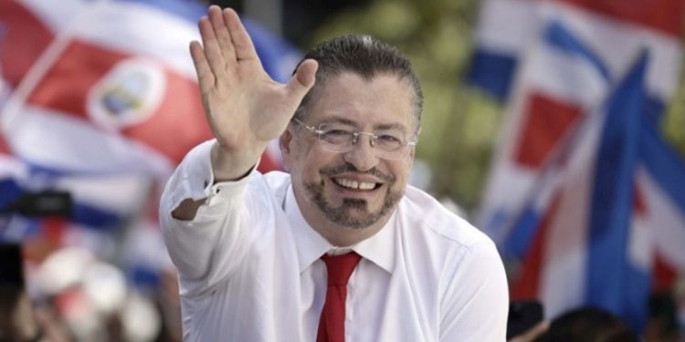 Κόστα Ρίκα: Η κυβέρνηση κάνει λόγο για σχέδιο δολοφονίας του Προέδρου