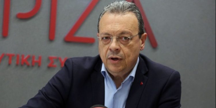 Φάμελλος: Αντί να λύσει τα προβλήματα των αγροτών, ο Μητσοτάκης τους στέλνει τα ΜΑΤ