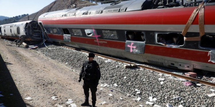 Ισπανία: Αυξάνεται ο απολογισμός των θυμάτων της σιδηροδρομικής τραγωδίας – Στους 45 οι νεκροί