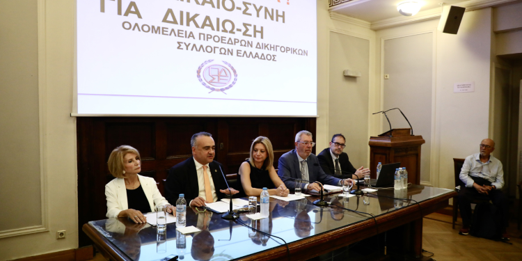 Γέφυρες από την κυβέρνηση στον Σύλλογο Συγγενών των Τεμπών;