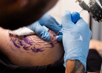 Μπορεί το μελάνι στα τατουάζ να συνδέεται με καρκίνο;