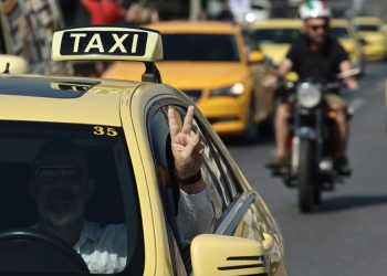 Χωρίς ταξί από αύριο – 48ωρες κυλιόμενες απεργίες στην Αττική