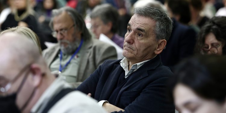 Ευκλείδης Τσακαλώτος: «Δεν είναι ανεκτό να πάμε υπό τον Αλέξη Τσίπρα» (βίντεο)