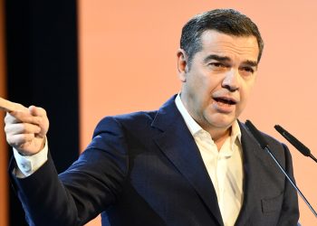 Αυτή είναι η ομάδα του Τσίπρα για τη «σύγκλιση των προοδευτικών δυνάμεων» – Τα 13 μέλη