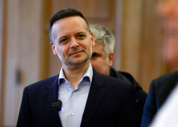 Κλίμα έντασης στο ΠΑΣΟΚ, Ανδρουλάκης κατά Δούκα, Γερουλάνου!