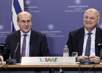 LIVE οι ανακοινώσεις για τα μέτρα στήριξης των αγροτών από την κυβέρνηση