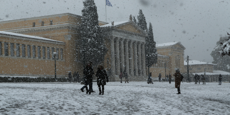 Καιρός: Έρχεται νέα «ψυχρή εισβολή» – Χιόνια ακόμα και στο κέντρο της Αθήνας