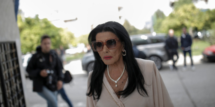 Στο νοσοκομείο η Ζωζώ Σαπουντζάκη (βίντεο)