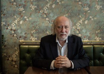 Δήμος Αθηναίων: Ο Λάσλο Κρασναχορκάι ανοίγει το 1ο Διεθνές Φεστιβάλ Λογοτεχνίας