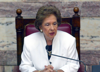 Έφυγε από τη ζωή η Άννα Μπενάκη Ψαρούδα – Ήταν η πρώτη γυναίκα Πρόεδρος της Βουλής