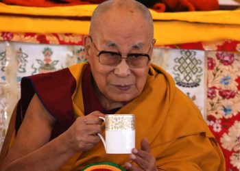 Η βράβευση Δαλάι Λάμα στα Grammys προκαλεί ένταση με το Πεκίνο