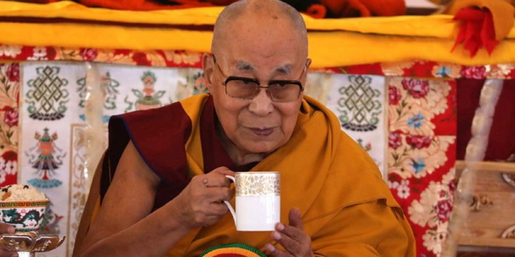 Η βράβευση Δαλάι Λάμα στα Grammys προκαλεί ένταση με το Πεκίνο