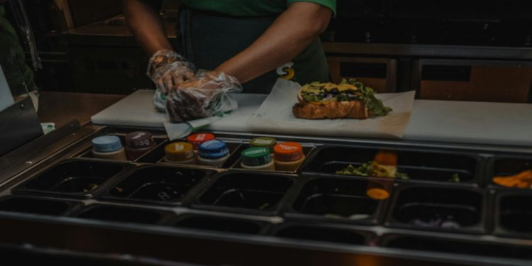 Τα υπερεπεξεργασμένα τρόφιμα μεγάλος κίνδυνος για επιζώντες καρκίνου