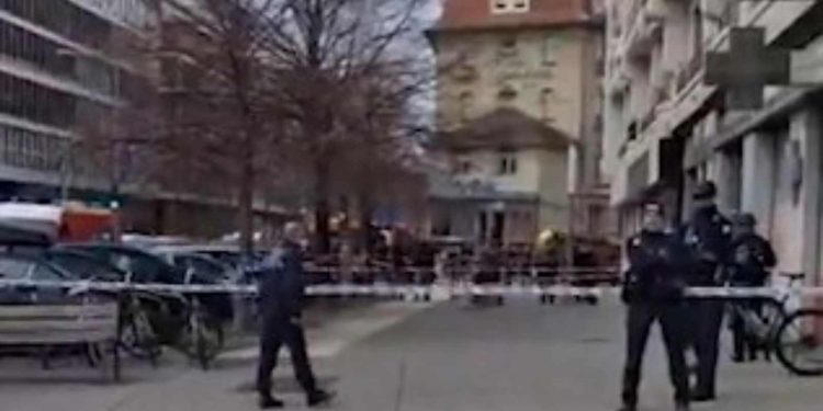 Γαλλία: Xειροβομβίδα έσκασε σε κομμωτήριο αφήνοντας έξι τραυματίες (βίντεο)