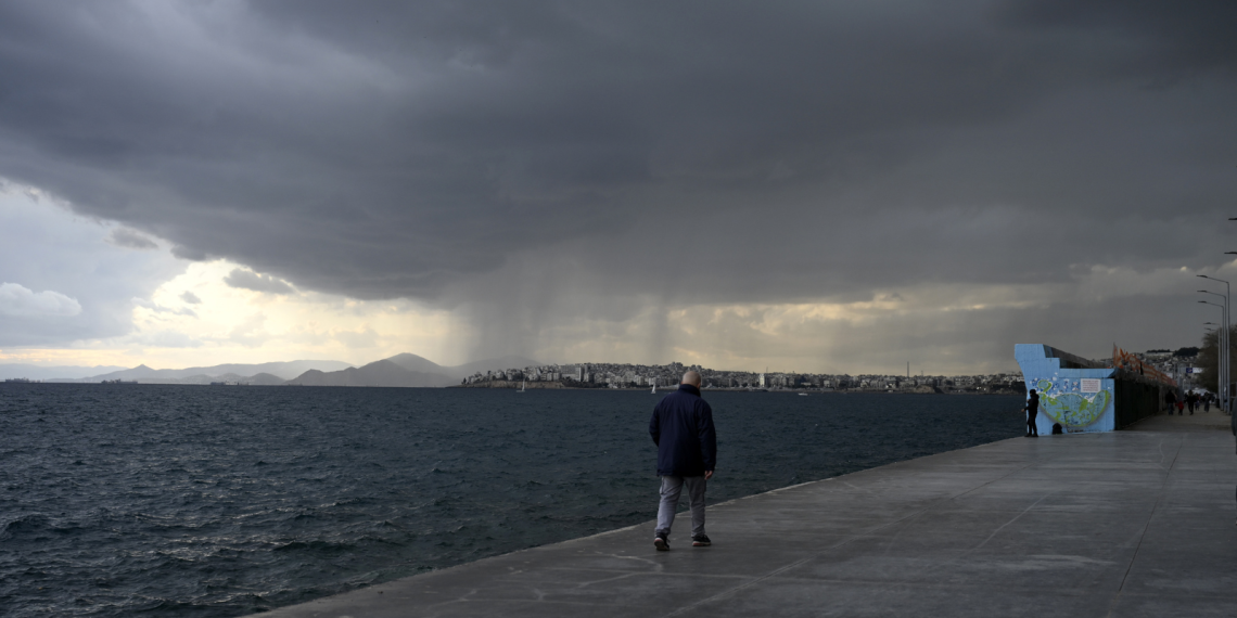 Αλλάζει ξανά το σκηνικό του καιρού – Μετά τα 20άρια έρχεται… έντονο ψύχος (live)