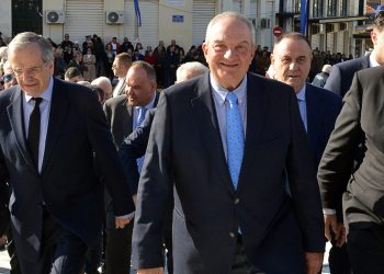 Νέες αιχμές Καραμανλή: Να ακούμε τους πιο έμπειρους αντί να τους διαγράφουμε