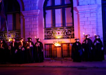 Κέρκυρα: Κάποιοι είδαν στην παράδοση…μυστικισμό και συνωμοσία !