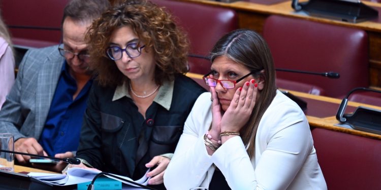 Ελένη Καραγεωργοπούλου: Οι αιχμές κατά Κωνσταντοπούλου μετά την ανεξαρτητοποίηση και η απάντηση της Ζωής