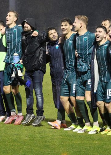 Λεβαδειακός: Θέλει να γράψει ιστορία – Ατελείωτες ουρές για ένα εισιτήριο ενόψει ΟΦΗ (βίντεο)