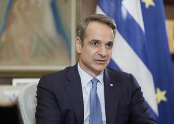 Νέα Δημοκρατία: Το μεταναστευτικό γέφυρα με τους παραδοσιακούς ψηφοφόρους