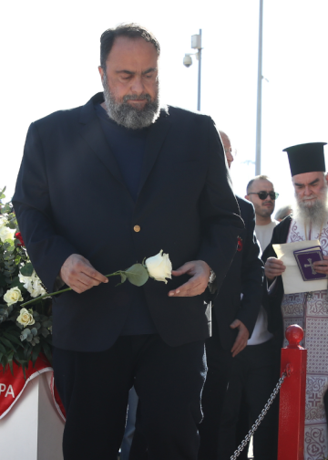 Συγκίνηση στο μνημόσυνο της Θύρας 7 – 45 χρόνια από την τραγωδία που συγκλόνισε τον Ολυμπιακό