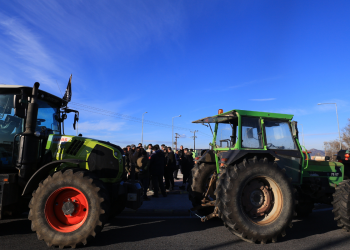 ΣΥΡΙΖΑ και ΝΕΑΡ επενδύουν στην αγροτική κινητοποίηση