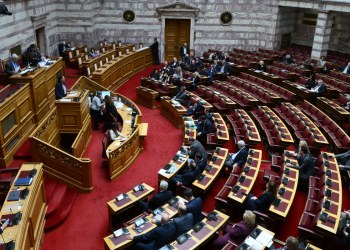 Ψηφίστηκε το νομοσχέδιο για τις συλλογικές συμβάσεις