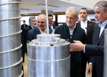 Ουράνιο αντί κυρώσεων: Τι προτείνει το Ιράν για το πυρηνικό του πρόγραμμα