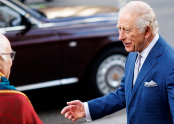 Κάρολος: Έτοιμος να συνεργαστεί με την αστυνομία για τον Άντριου