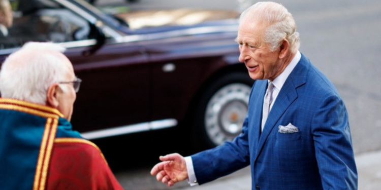 Κάρολος: Έτοιμος να συνεργαστεί με την αστυνομία για τον Άντριου