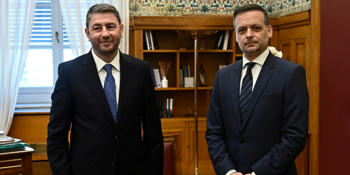 ΠΑΣΟΚ: Μάχη μηχανισμών εν όψει του συνεδρίου