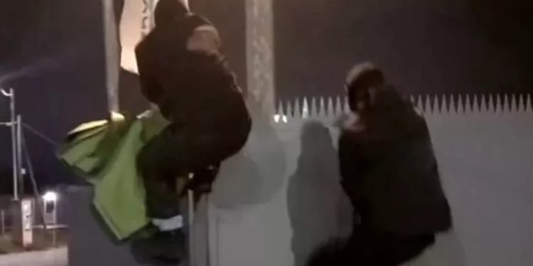 Ο Ρουβίκωνας θα αποζημιώσει την επιχείρηση που χτύπησε αντί για τη «ΒΙΟΛΑΝΤΑ»: «Εμείς τα λάθη τα πληρώνουμε»