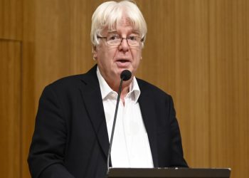 Σιακαντάρης (ομάδα εργασίας Τσίπρα): Χειρότερη επιλογή η ένωση της κεντροαριστεράς, από τρίτη θητεία Μητσοτάκη (βίντεο)