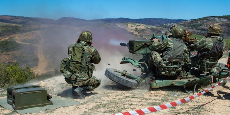 Συνελήφθη στρατιωτικός για κατασκοπεία