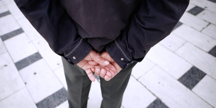 Καταδικασμένοι σε συντάξεις – χαρτζιλίκι πάνω από 1,2 εκατ. επαγγελματίες και αγρότες με εισφορές 30 και 40 χρόνων