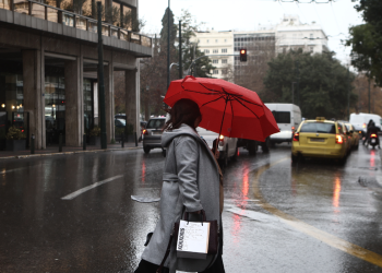Έρχονται έντονες καταιγίδες στην Αττική – Η προειδοποίηση Κολυδά