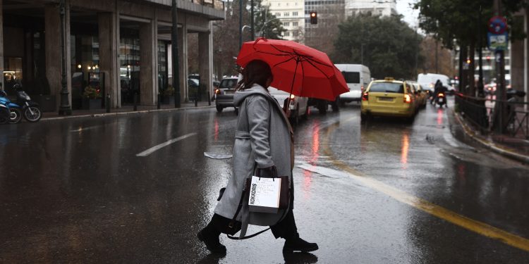 Σε εξέλιξη η κακοκαιρία στο μεγαλύτερο μέρος της χώρας – Τι προβλέπεται για τις επόμενες ώρες